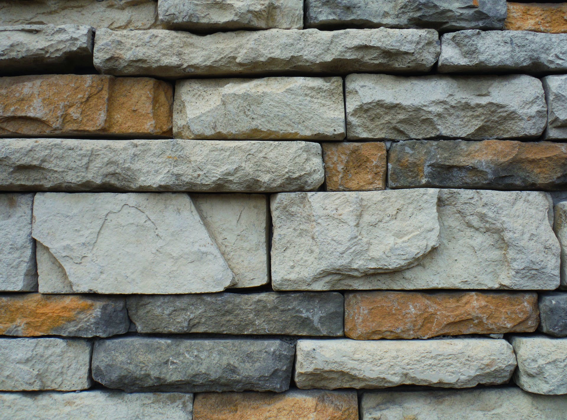 Como fazer parede de pedra natural